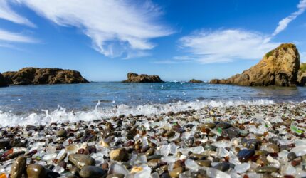 Fort Brag California, glass beach